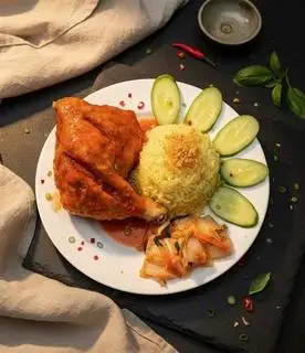 cơm gà sốt thái ( đùi góc tư) - 63.000 ₫ tại Cơm Gà 38 - Cơm Gà Xối Mỡ Sốt Đặc Biệt - Thân Văn Nhiếp