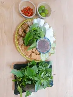 Hình ảnh Bún đậu nem rán Hà Nội