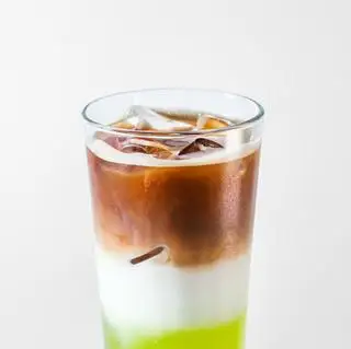 Melon coffee latte - 75.000 ₫ tại Every Half Coffee Roasters - Saigon Riverside