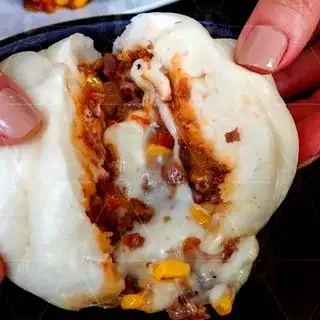Hình ảnh Bánh bao bò phô mai