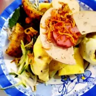 Bánh cuốn trứng - 40.000 ₫ tại Bánh Cuốn Nóng Triệu Hổ - Nguyễn Thái Sơn