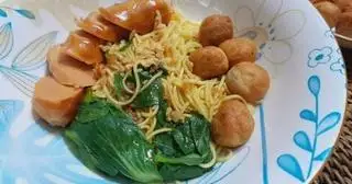 Hình ảnh Mì Trộn Thập Cẩm