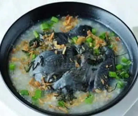 Cháo gà ác hầm hạt sen đậu xanh( nguyên con) - 105.000 ₫ tại Thiên An - Gà Ác Tiềm Thuốc Bắc - Lê Văn Lương