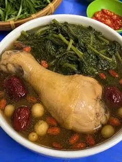 Hình ảnh Đùi Gà Tần Ngải Cứu - Size Đầy đặn