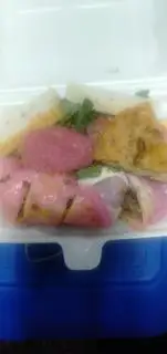 Bánh cuốn thanh long đỏ trứng - 45.000 ₫ tại Bánh Ướt & Bánh Cuốn Nóng Phú Lâm - Tân Hòa Đông