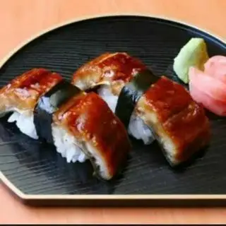 Nigiri Lươn Nhật. - 69.000 ₫ tại Sushi Tokyo Deli - Sashimi & Salad - Vạn Kiếp