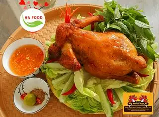 Hình ảnh Gà quay ngũ vị nguyên con