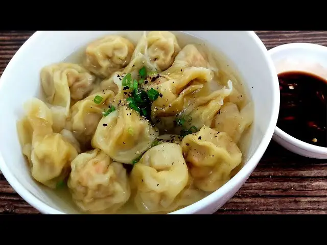 Hoành Thánh - 60.000 ₫ tại Hủ Tiếu Nam Vang 354 - Tỉnh Lộ 10