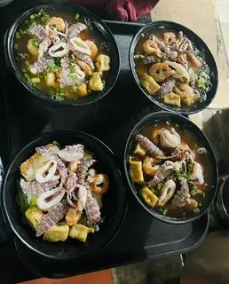 Hình ảnh Bún hải sản hoàng gia
