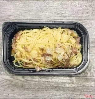 Hình ảnh Mì ý sốt kem phô mai xúc xích xông khói