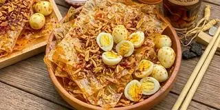 Hình ảnh Bánh dẻo trộn sate tỏi trứng cút