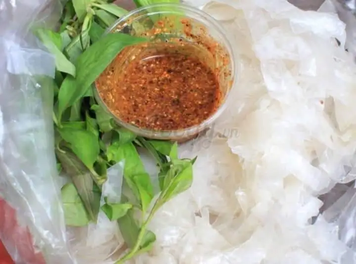 BÁNH TRÁNG chấm cô ba - 29.000 ₫ tại Bánh Tráng Trộn & Ăn Vặt Cô Ba - Trần Xuân Soạn