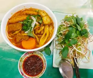 Hình ảnh Bún bò Huế chay 