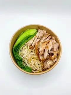 Hình ảnh Mì trộn gà xé