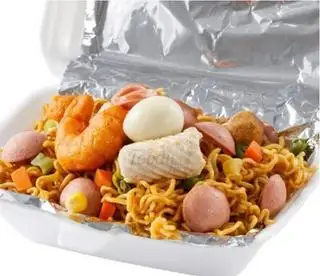Hình ảnh NHIỀU MÌ - Mì Trộn Đặc Biệt Full Topping + 01 Coca-Cola chai