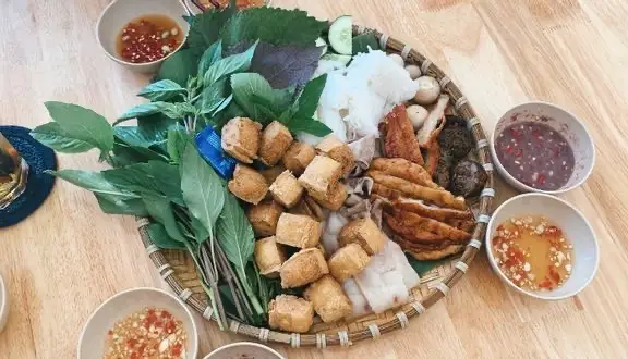 Hình ảnh Bún đậu - chả cốm - dồi sụn - thịt luộc - kẹo bạc hà