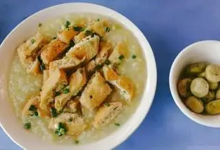 Hình ảnh Cháo đỗ xanh - đậu - cà pháo