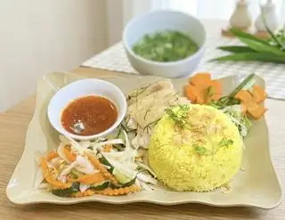 Hình ảnh Cơm gà đùi