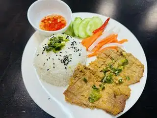 Hình ảnh Cơm  nạc dăm mềm