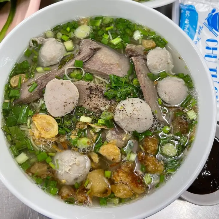 Bò viên  - 45.000 ₫ tại Bếp Ăn 512 - Bò Kho, Sủi Cảo & Hủ Tiếu Mì - Lê Quang Định