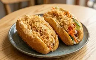 Hình ảnh Bánh Mì Ruốc Trà Bông