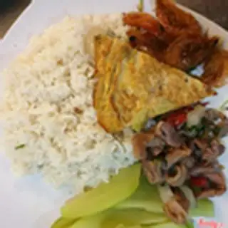 Hình ảnh Cơm Gà Xào - Tôm Rang - Trứng Rán