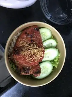 Hình ảnh Cơm Chiên Sườn nướng ngũ vị + nước