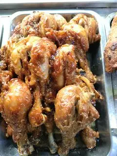 Hình ảnh cơm gà chiên nước mắm 