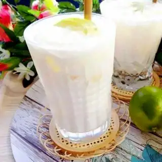 Sữa chua đánh đá ngon mát lạnh - 25.000 ₫ tại QUEN Coffee & Tea - An Bình