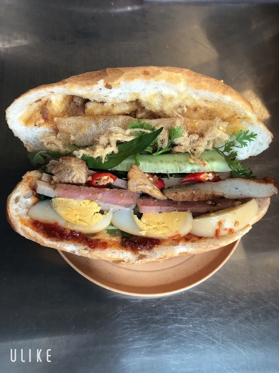 BÁNH MÌ Bình Định đặc biệt  (Thập cẩm) - 43.500 ₫ tại Bánh Cuốn Tây Sơn Bình Định & Bánh Hỏi Heo Quay - Tân Hương