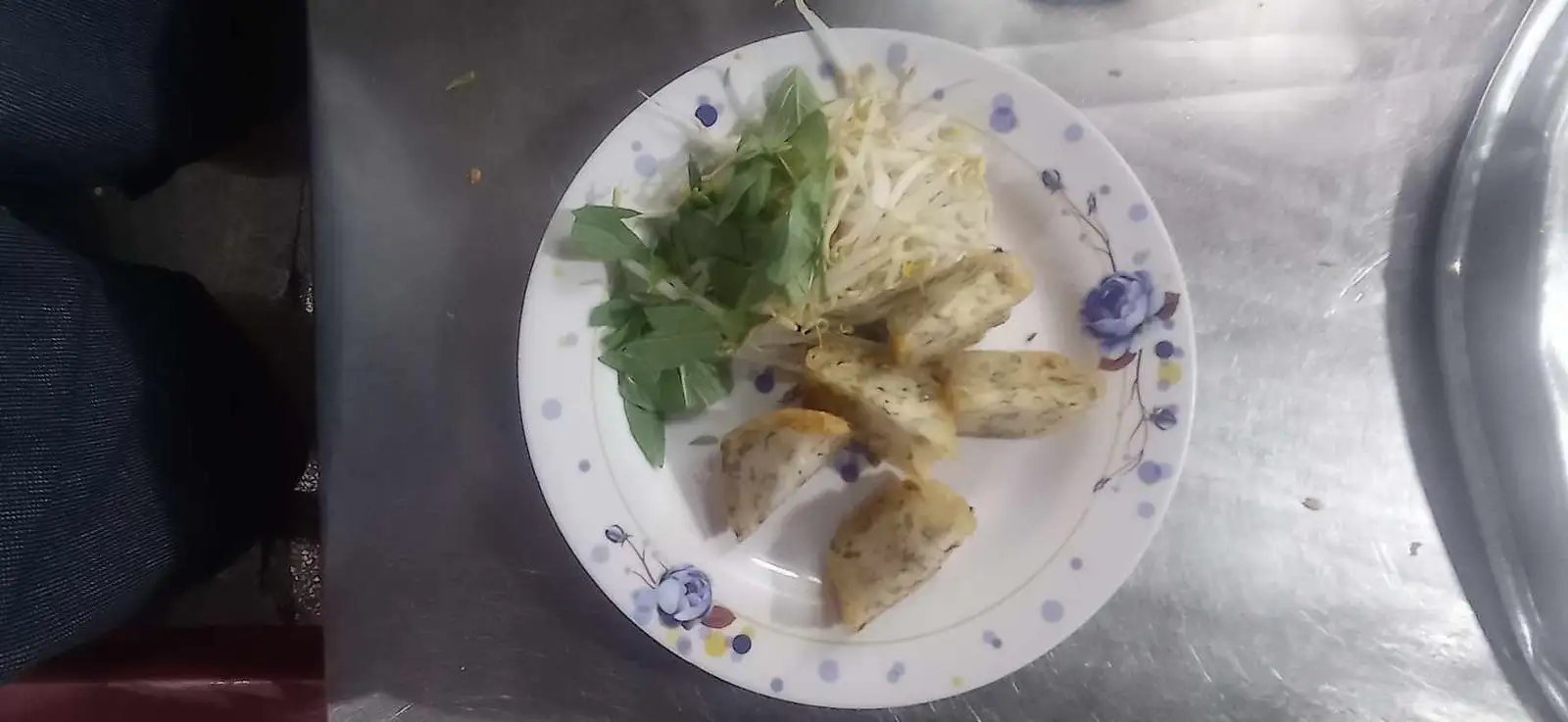 bánh cóng thêm  - 15.000 ₫ tại Bánh Cuốn Nóng & Bánh Ướt 40 - Nơ Trang Long