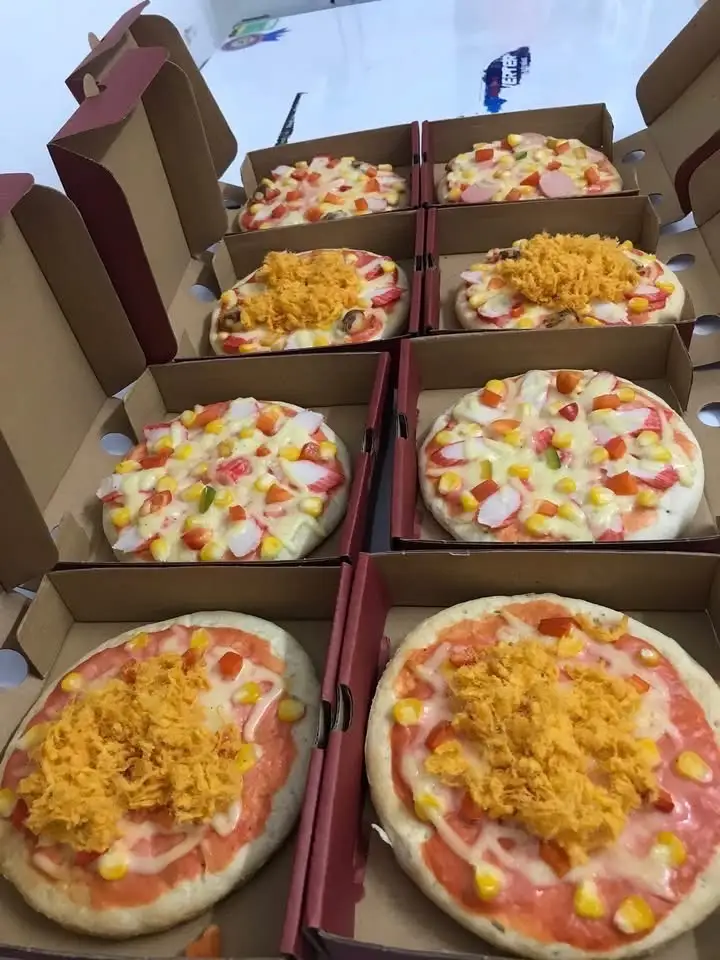 Hình ảnh PIZZA PHÔ MAI NGUYÊN BẢN
