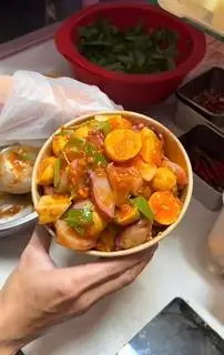 Râu bạch tuộc mix trứng non sốt thái - 90.000 ₫ tại Bếp Nhà Yến - Chân Gà Sốt Thái - Quốc Lộ 1A