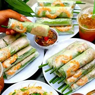 Gỏi cuốn tôm thịt - 11.000 ₫ tại Ngân Quán - Gỏi Cuốn & Gỏi Đu Đủ
