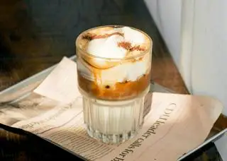Hình ảnh Cafe sữa kem muối