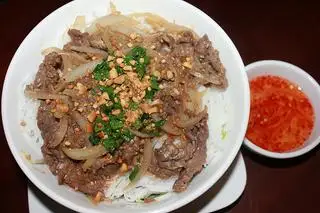 Bún thịt bò xào - 40.000 ₫ tại BÚN THỊT XÀO CÔ CÚC - Lê Hồng Phong