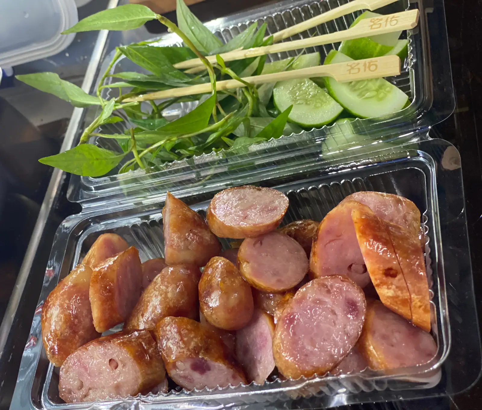 Lạp xưởng nướng đá bột phô mai - 22.000 ₫ tại Ah Food Mì Trộn Tóp Mỡ & Ăn Vặt Trà Sữa - Phạm Thế Hiển