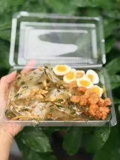 Hình ảnh Trộn Mỡ Hành Tóp Mỡ Trứng Chín 100%