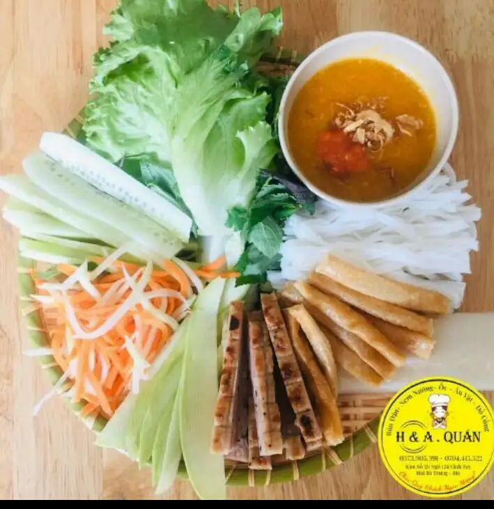 Hình ảnh Nem nướng nha trang xuất vừa( 6 cuốn)