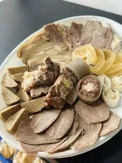 Hình ảnh Thịt bò - 200g