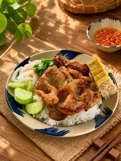 Hình ảnh Cơm tấm sườn chả