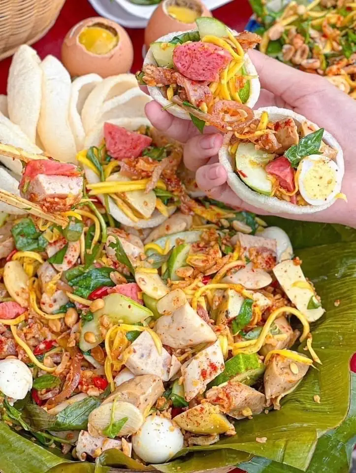 Hình ảnh Tré trộn huế suất 1-2 người ăn