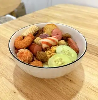Hình ảnh Mì trộn phô mai cay đặc biệt