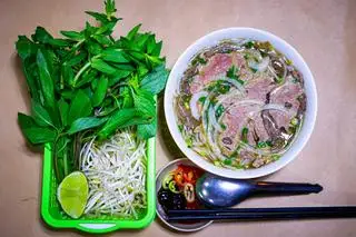 Phở tái nạm - 56.000 ₫ tại Cô Ba - Phở & Bún Bò Huế - Hoàng Diệu
