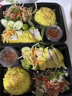 Hình ảnh Cơm thịt gà