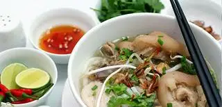 Hình ảnh Bánh canh giò khoanh