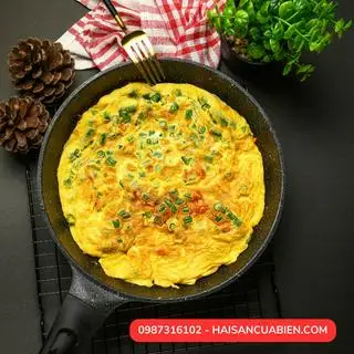 Hình ảnh cơm rang trứng dán tóp mỡ hành