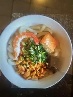 Bánh canh tôm,cua,chả - 56.000 ₫ tại Bánh Canh Cua Ngọc Trinh - Tân Vĩnh