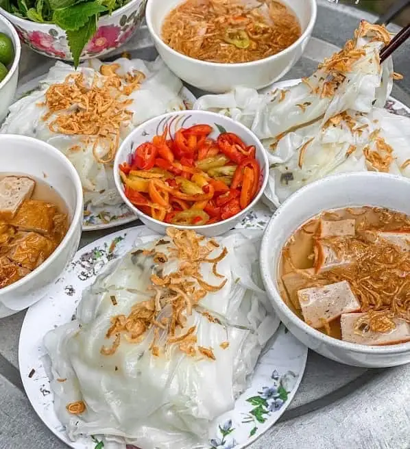Bánh Cuốn Thanh Trì + Thịt nướng& Chả Mỡ Nướng - 70.000 ₫ tại Bún Chả Hà Nội Bà Hảo - Hoàng Văn Thụ