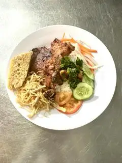 Cơm Sườn Bì Chả - 73.000 ₫ tại Cơm Tấm Hương - Chung Cư Ngô Gia Tự